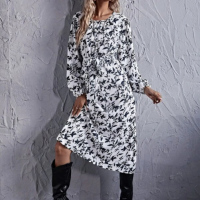 Шикарное платье SHEIN с принтом листьев